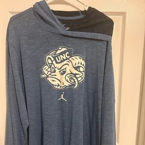 Men’s Tarheel long sleeve with hood
